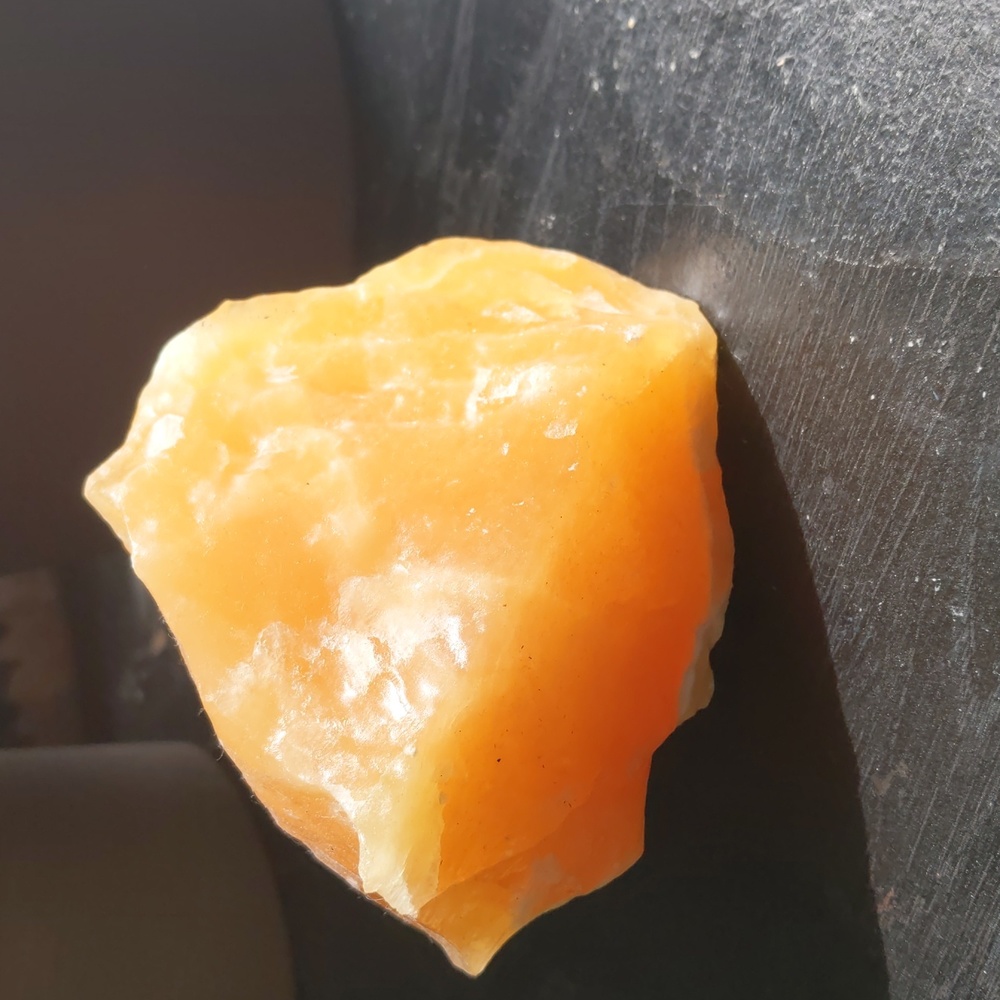 Raw Orange calcite